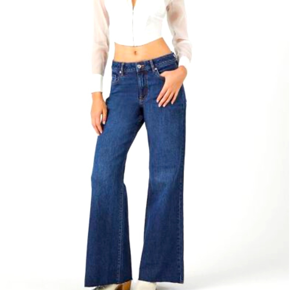 *New* Loose Fit Wide-Leg Jeans size 27